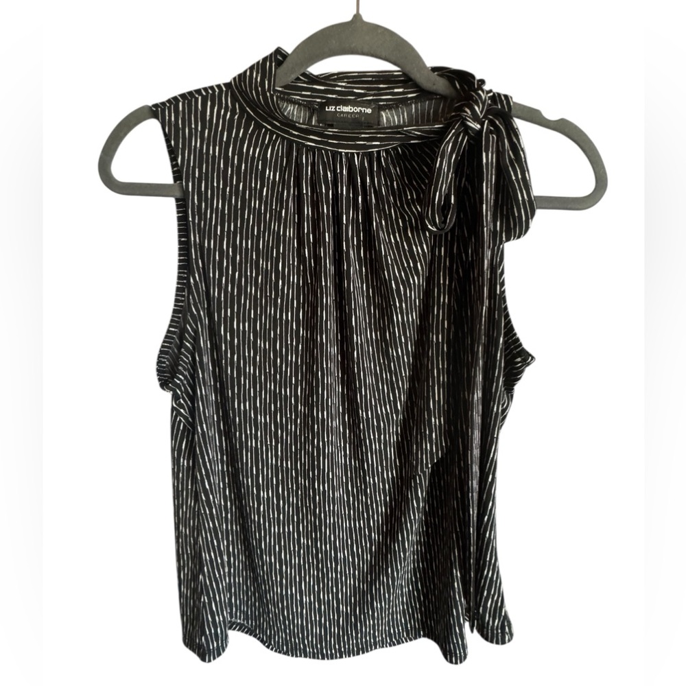 Liz Claiborne Black Sleeveless Pleated Tie Front Blouse